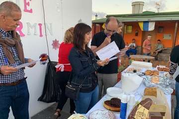 Animado concurso de repostería en el Caserío de Gando (Foto TA)